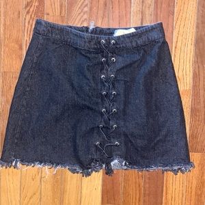 Mini skirt with cute detailing